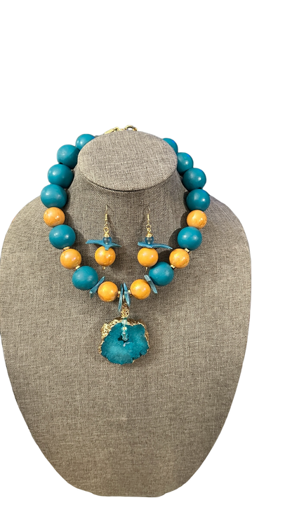 Chunky Turquoise Gold Choker Set