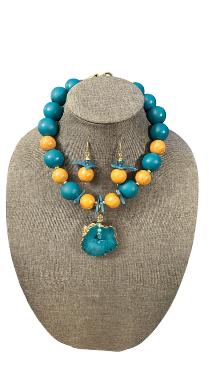 Chunky Turquoise Gold Choker Set