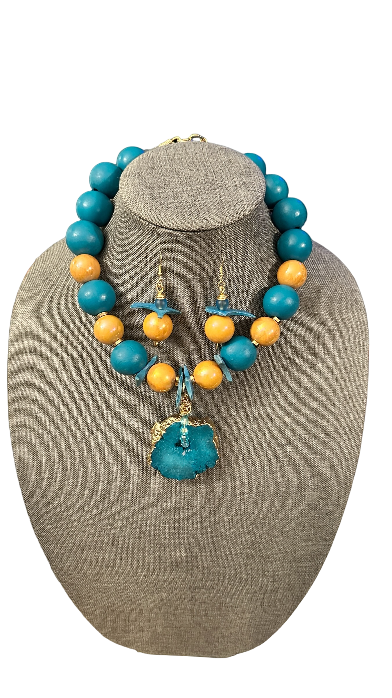 Chunky Turquoise Gold Choker Set