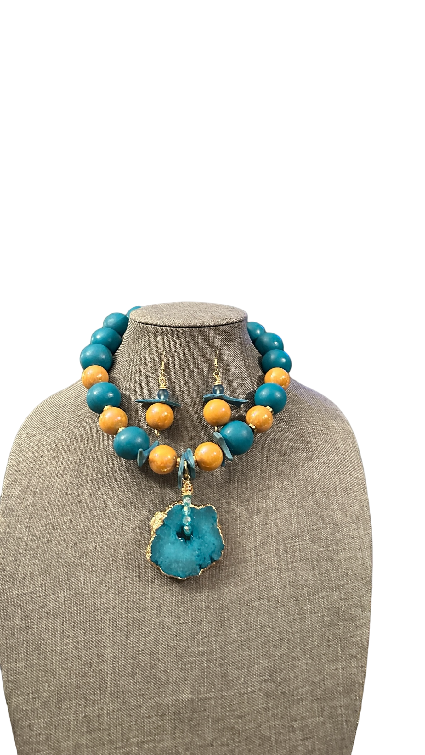 Chunky Turquoise Gold Choker Set