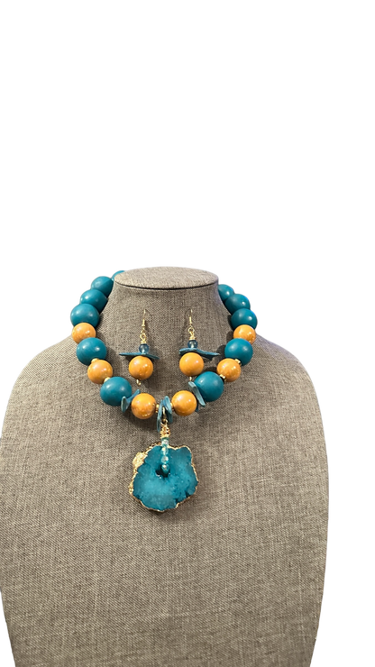 Chunky Turquoise Gold Choker Set